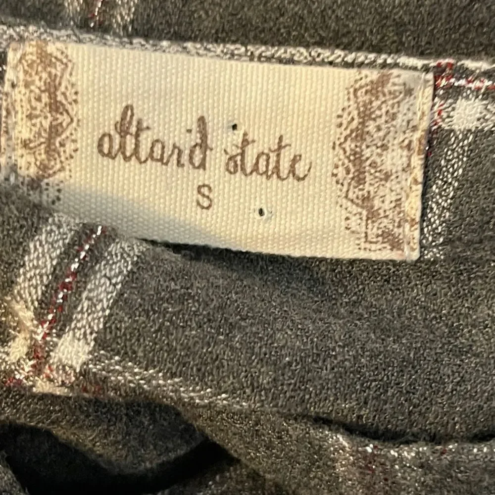 Altar'd State Top‎